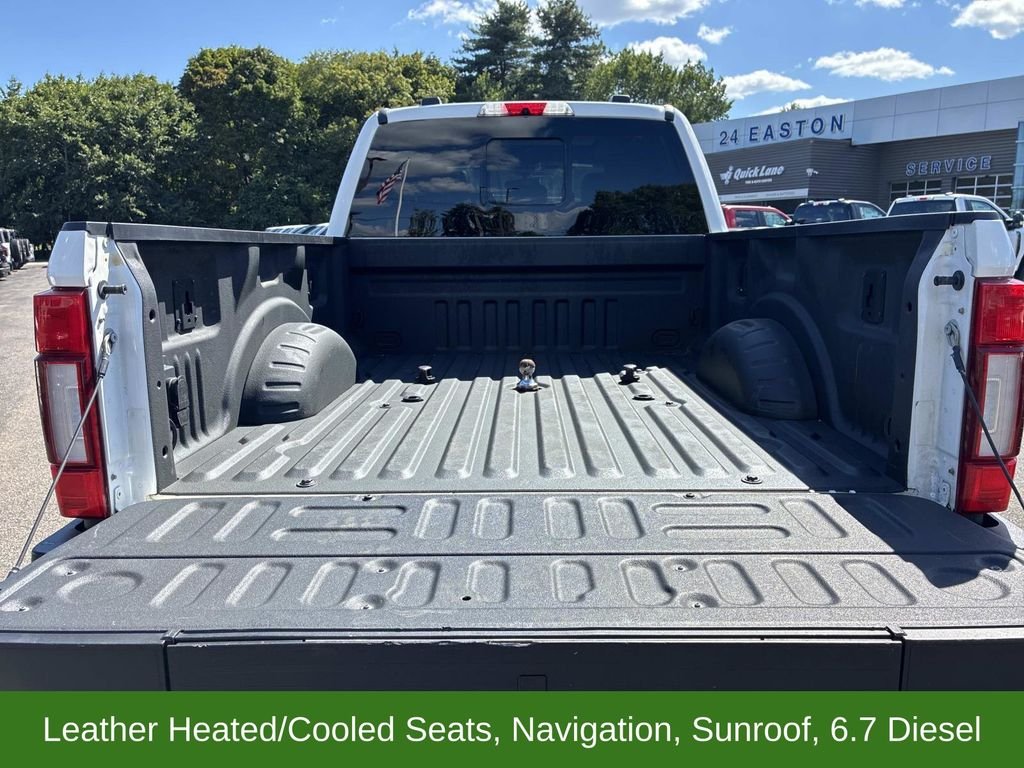 Used 2022 White Ford Lariat image 11
