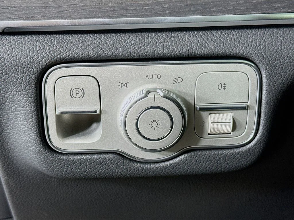 New 2026 Gray Mercedes-Benz GLE 350 image 10