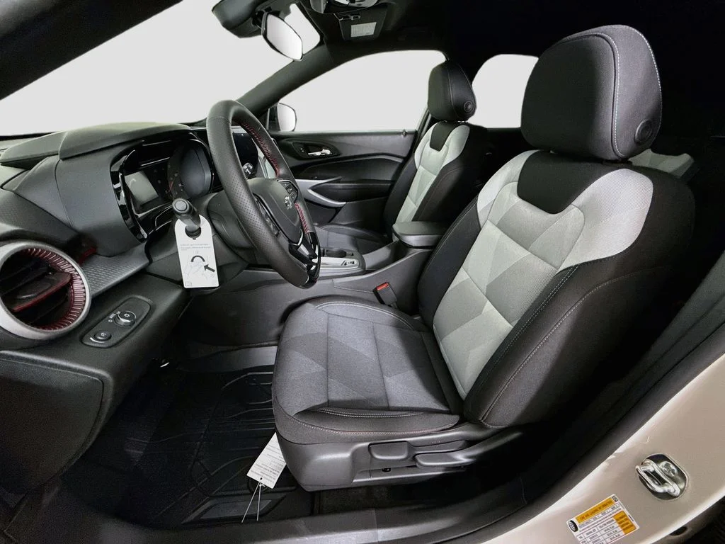 New 2026 White Chevrolet 1RS image 20