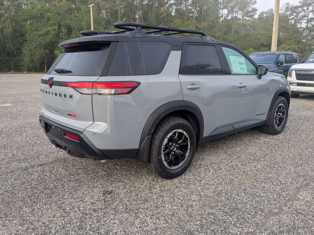 New 2026 Boulder Gray Pearl / Super Black Two-tone Nissan Rock Creek® image 4