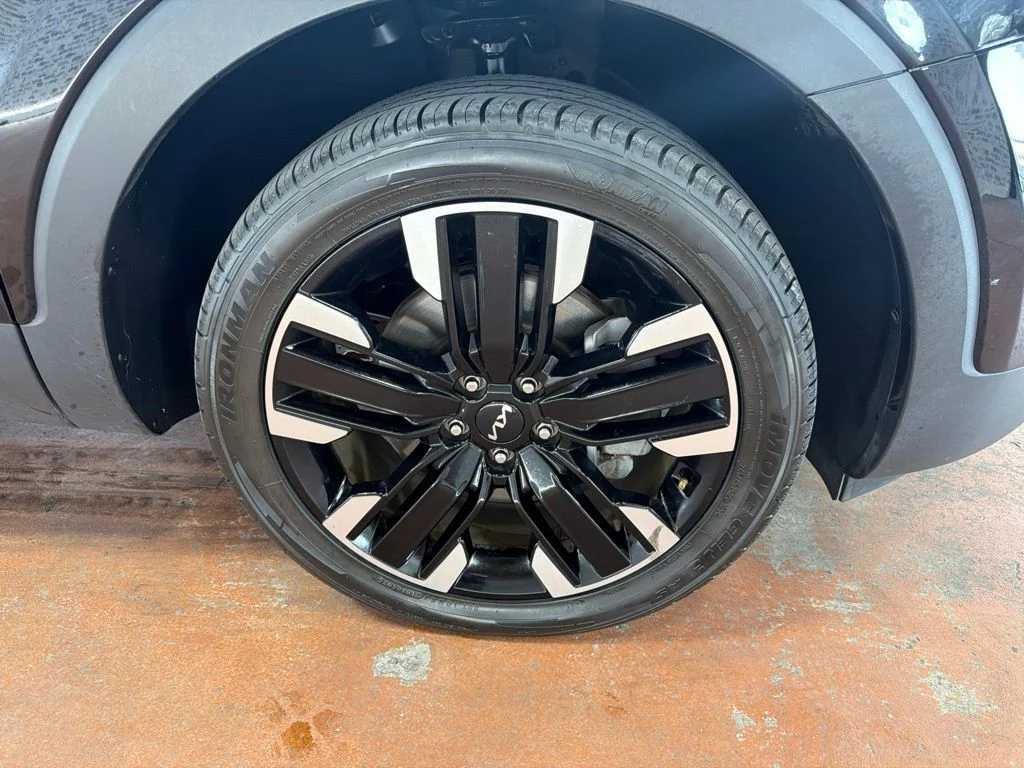 Used 2024 Ebony Black Kia SX image 10
