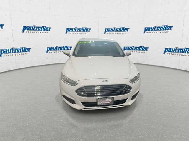 Used 2015 White Ford S image 3
