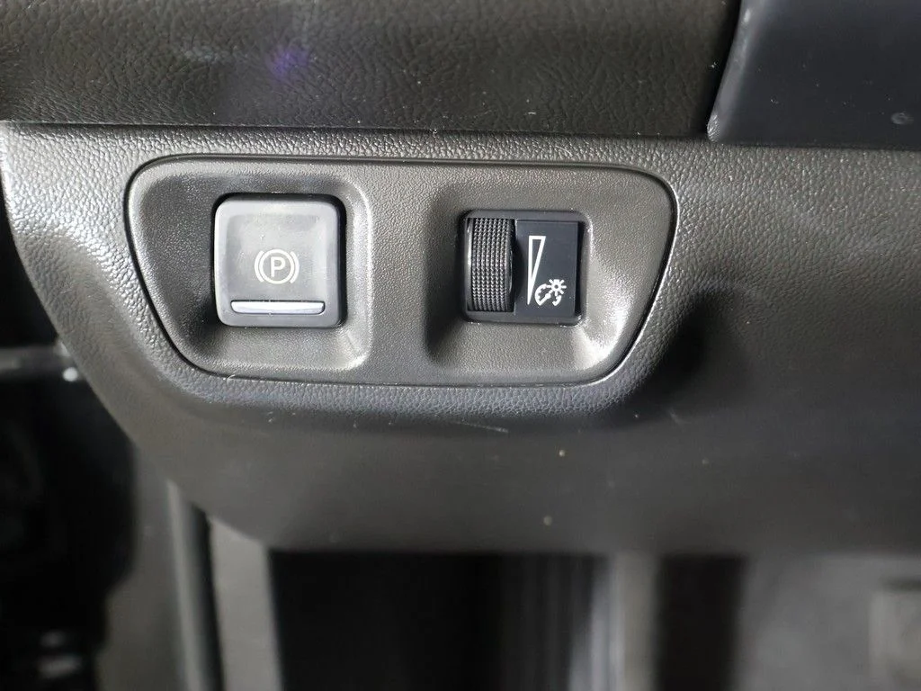 Used 2023 Black GMC SLE image 41