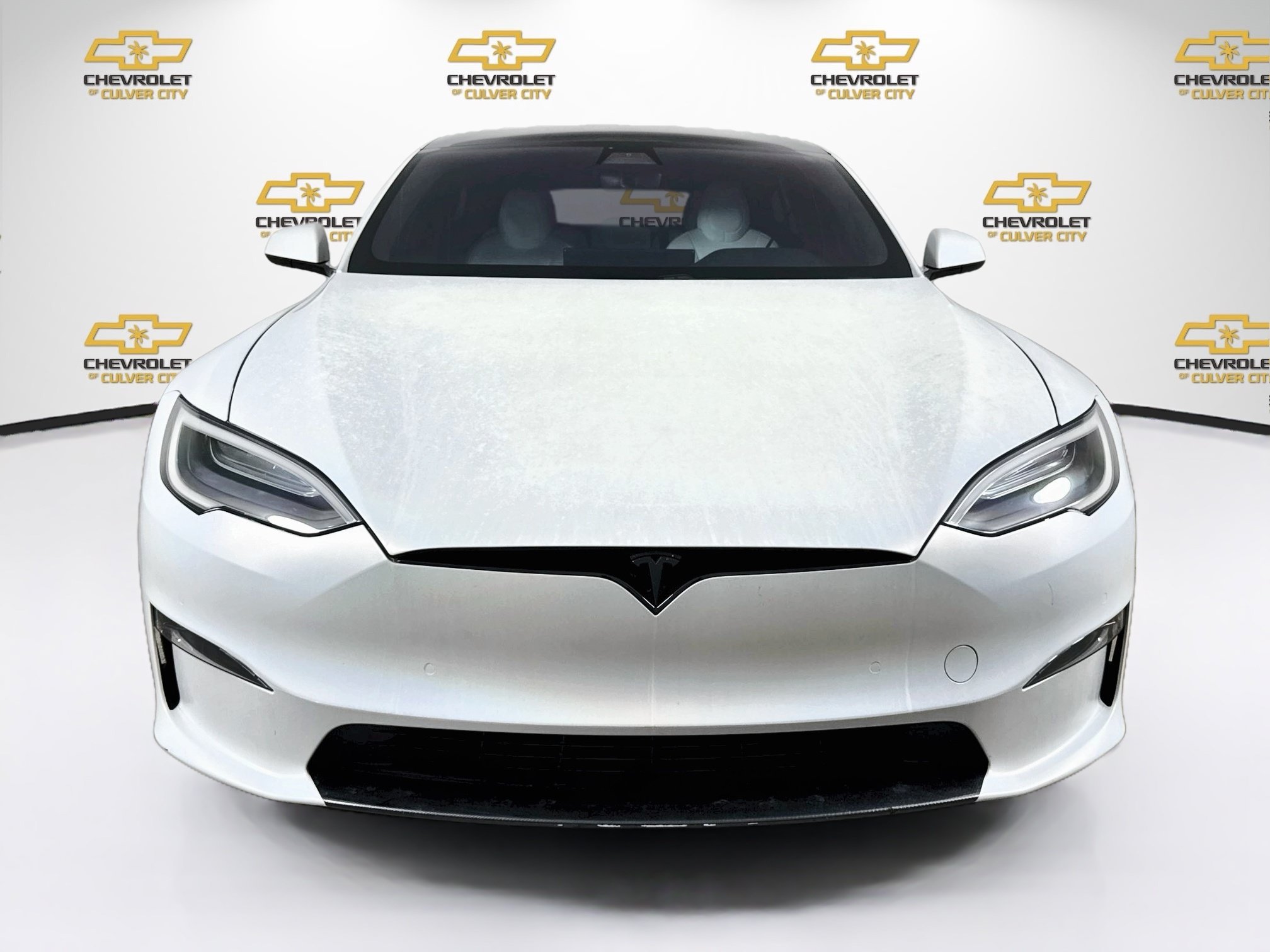Used 2022  Tesla Plaid image 2