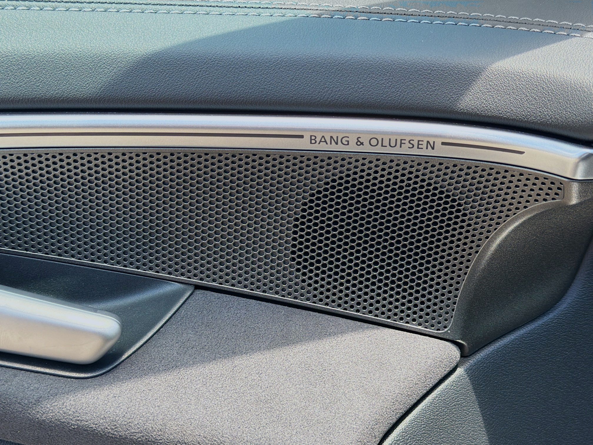 New 2026 Daytona Gray Pearl Effect Audi Premium Plus image 23