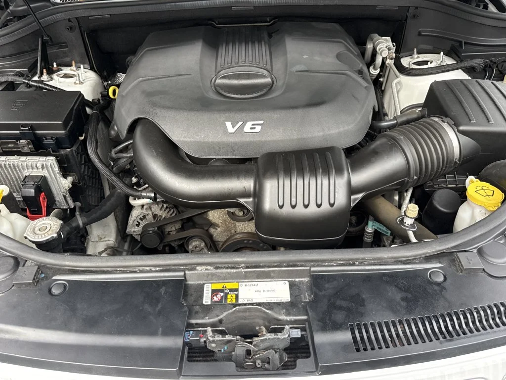 Used 2015 White Jeep Limited image 25