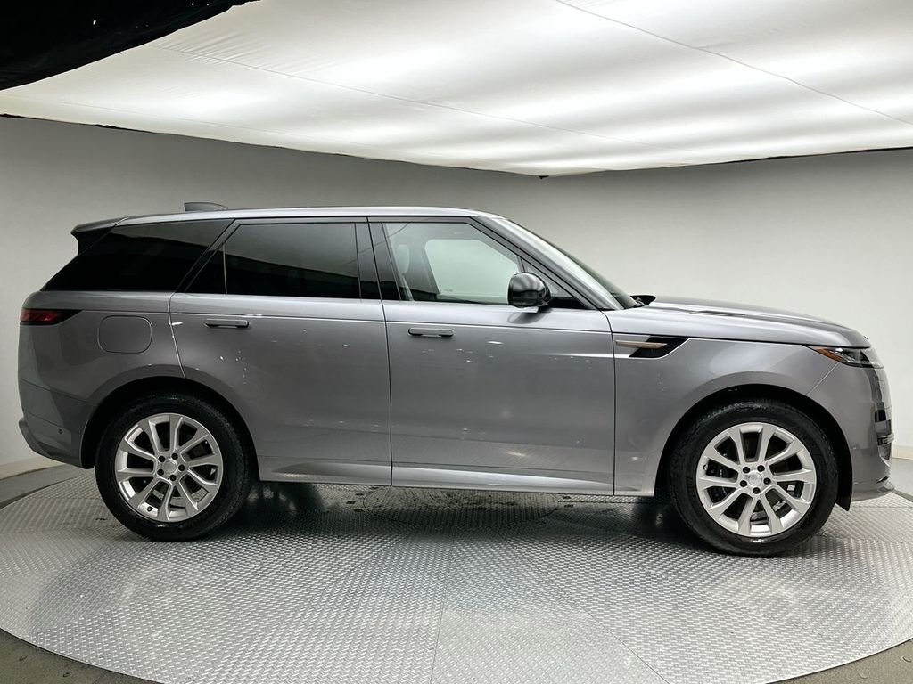 Used 2024 Eiger Gray Metallic Land Rover Dynamic SE image 14