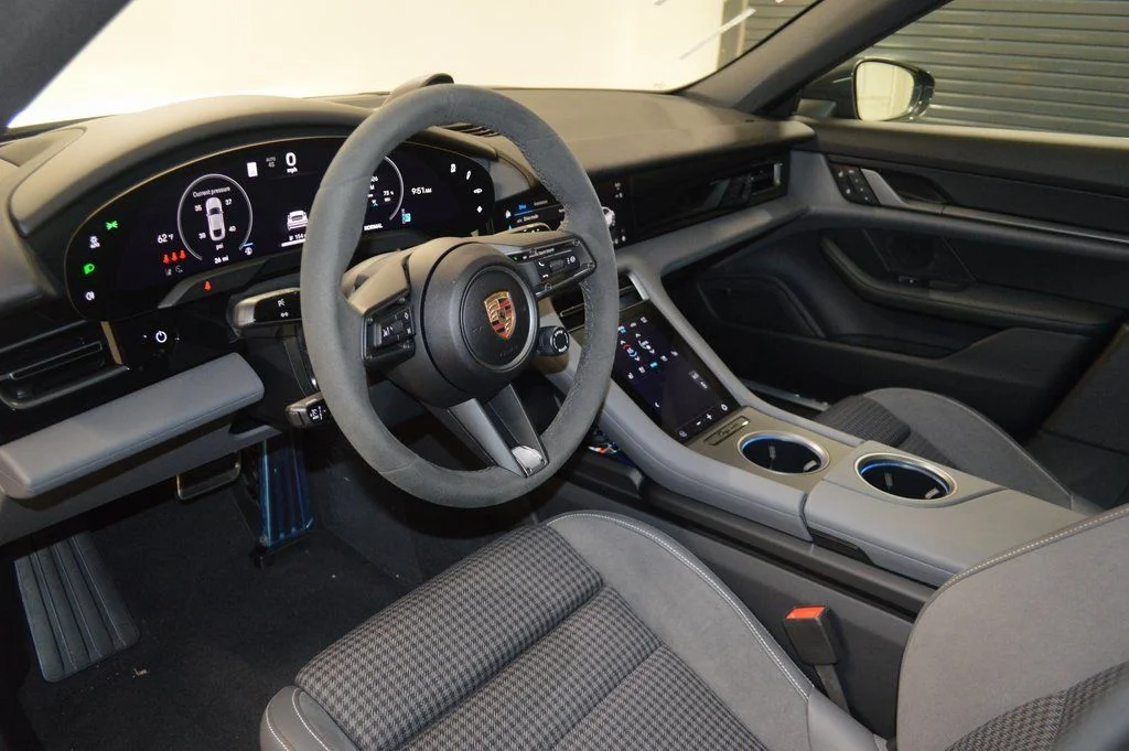 Used 2025 Slate Grey Neo Porsche 4 image 4