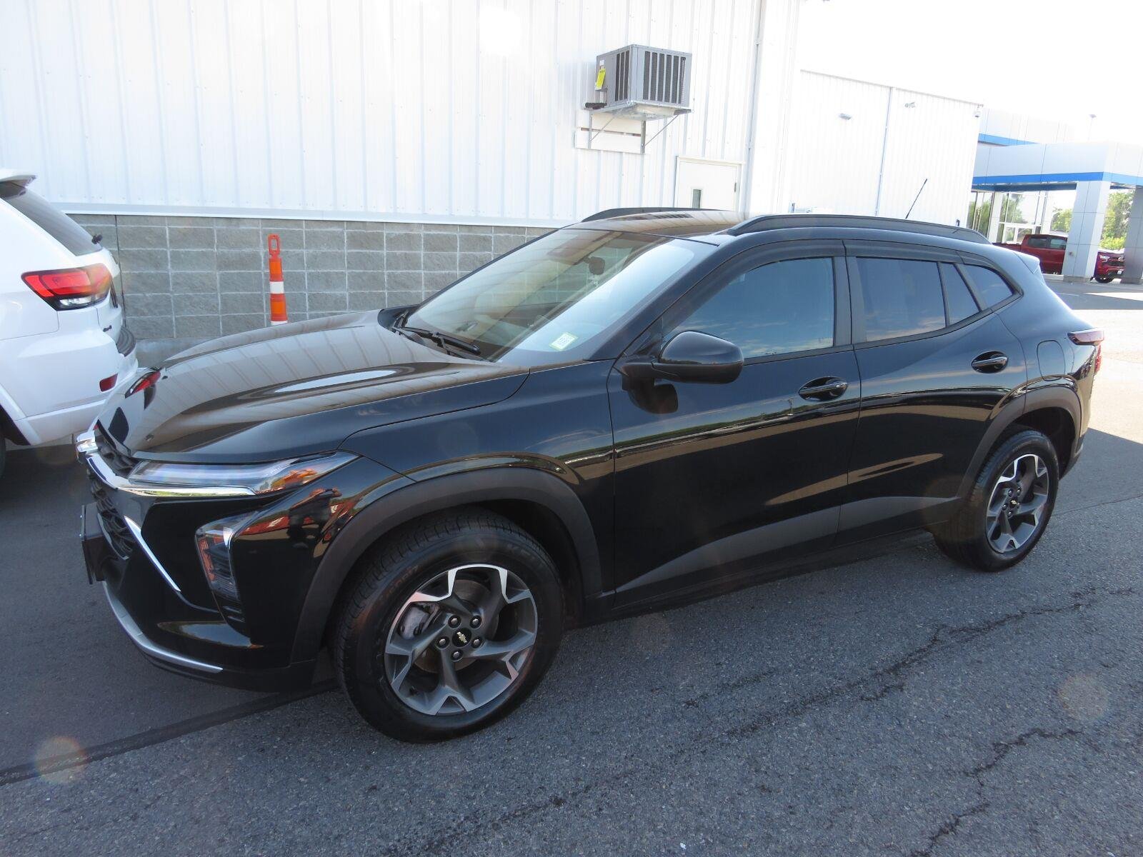 Used 2024 Mosaic Black Metallic Chevrolet LT image 11