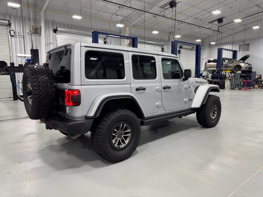 Used 2024 Silver Zynith Clearcoat Jeep Rubicon 392 image 17