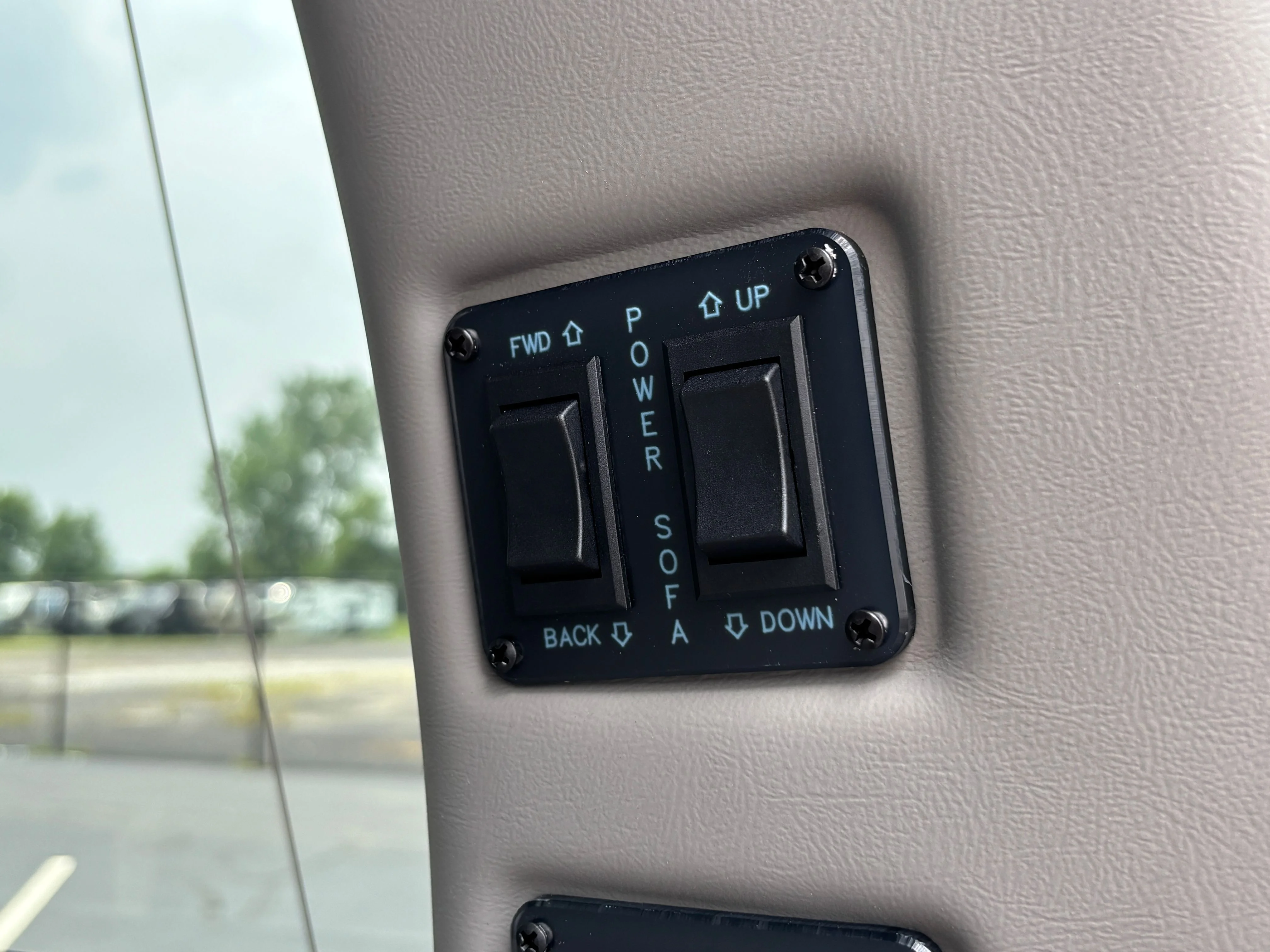 New 2026 Onyx Black GMC Explorer Limited SE image 13
