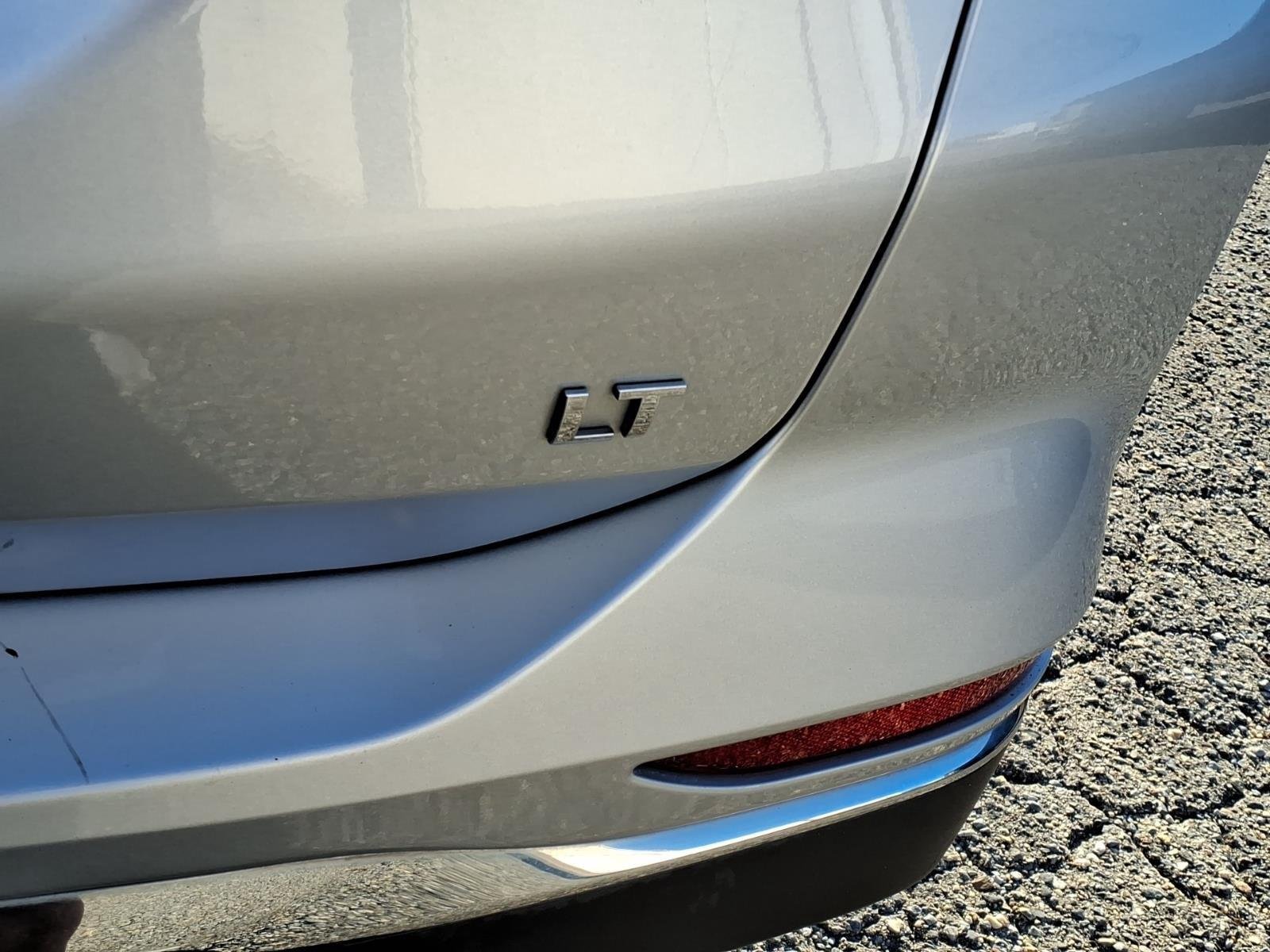 Used 2020 Silver Ice Metallic Chevrolet LT image 6