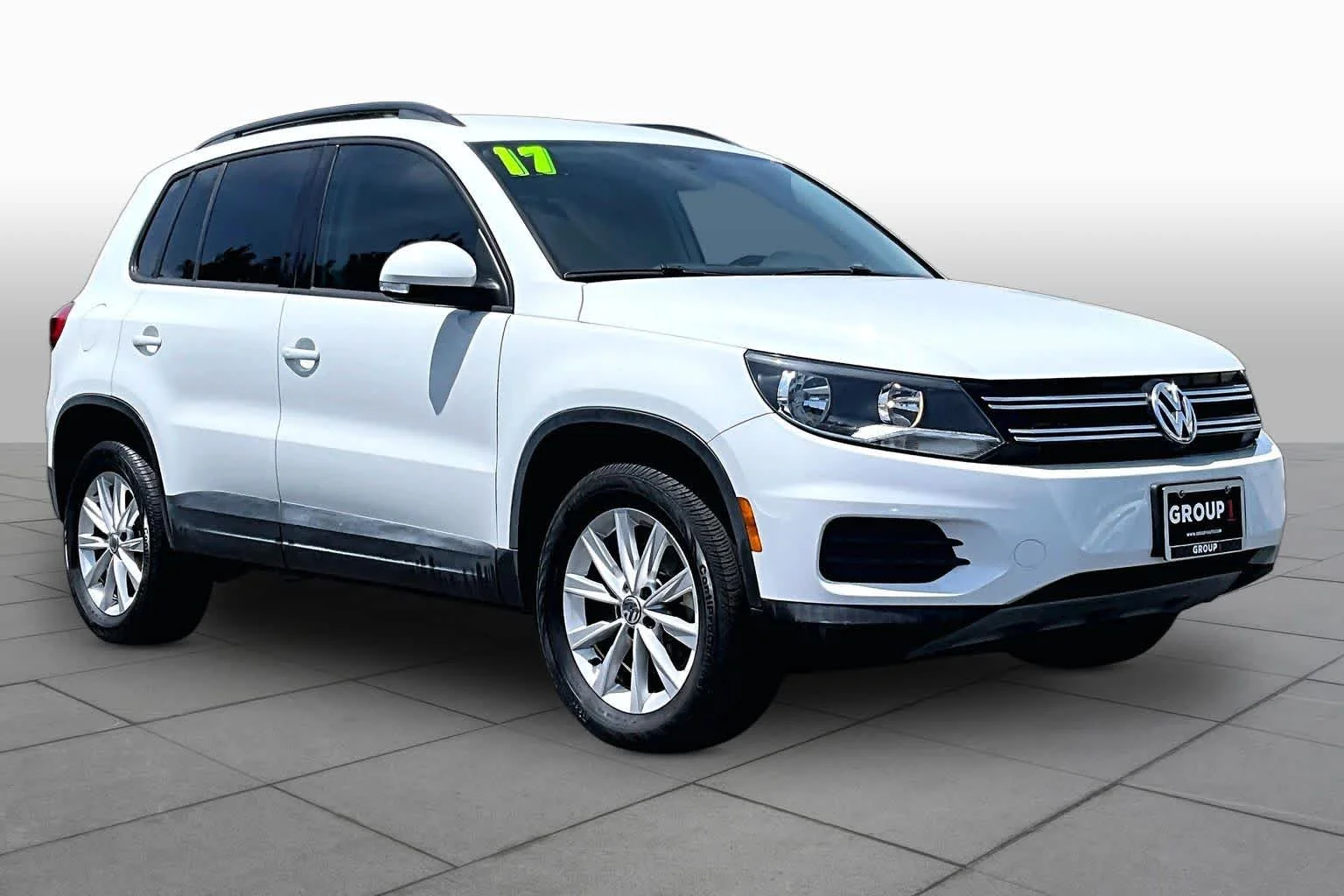 Used 2017 Volkswagen Tiguan Limited Base with VIN WVGAV7AX9HK048926 for sale in Tustin, CA