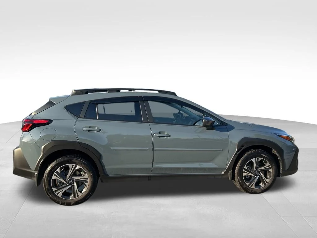 Used 2025 Blue Subaru Premium image 7