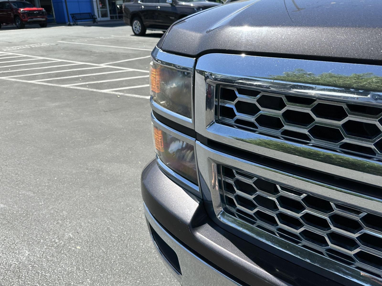 Certified Used 2015 TUNGSTEN METALLIC Chevrolet LT image 18