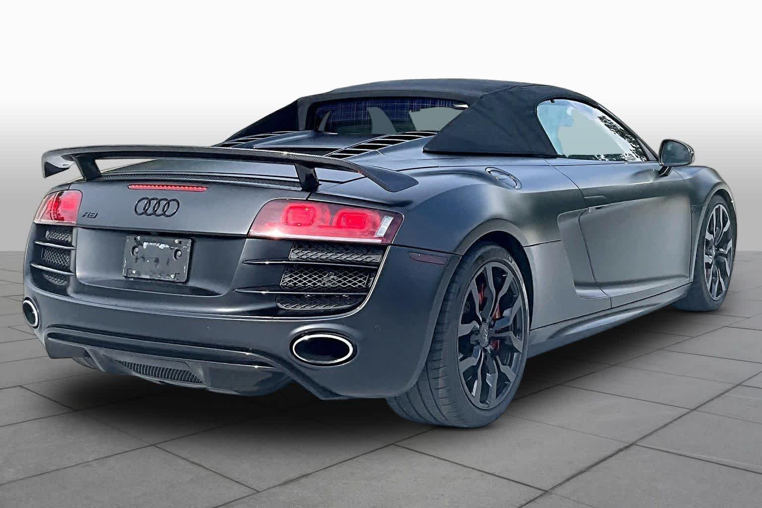 Used 2011 Phantom Black Pearl Audi 5.2L image 12