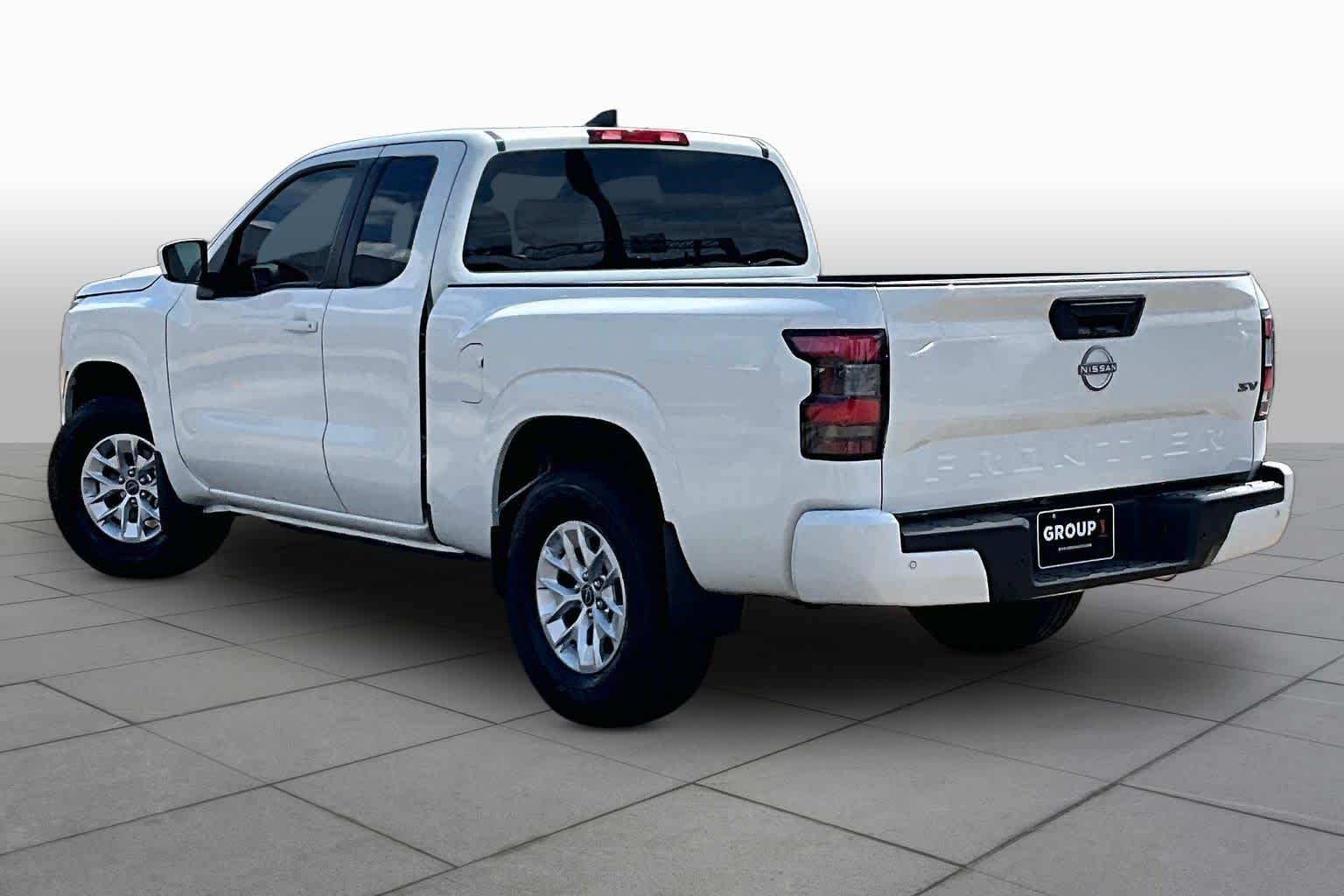 Used 2024 Glacier White Nissan SV image 11