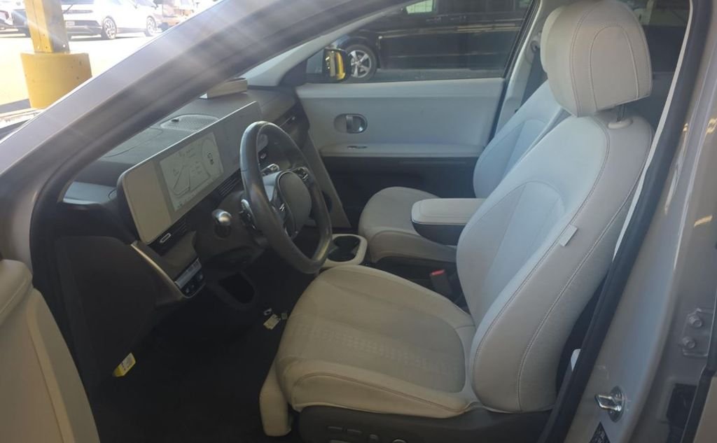 Used 2024 Gray Hyundai Limited image 7