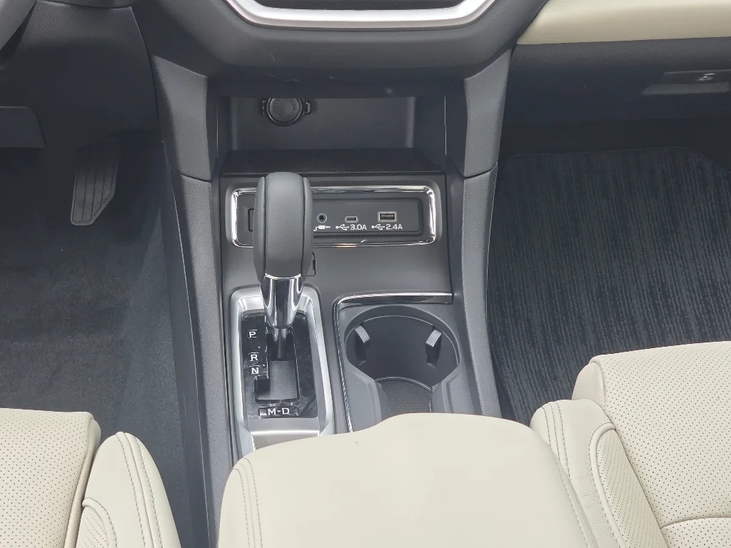 New 2026 SAPPHIRE BLUE PEARL Subaru Limited 7-Passenger image 12