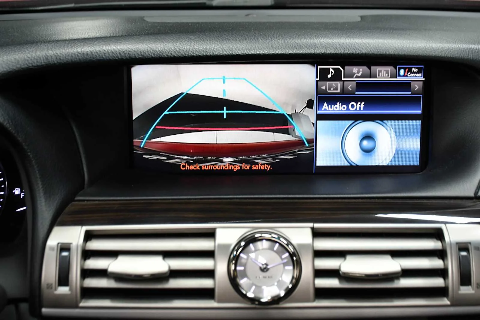Used 2014 Matador Red Mica Lexus  image 21