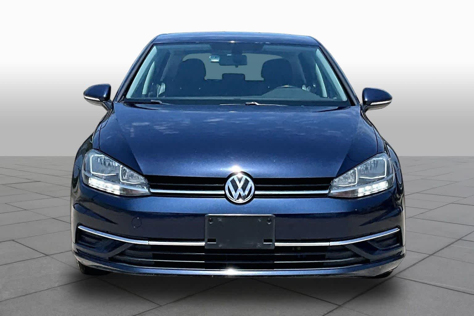Used 2018 Night Blue Metallic Volkswagen S image 4