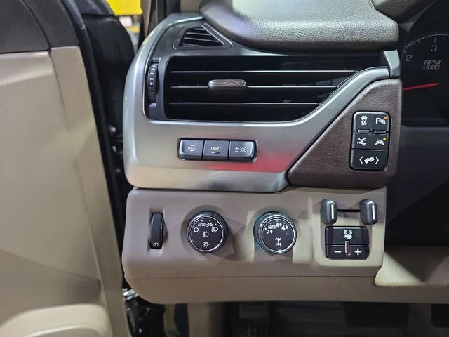 Used 2020 Black Chevrolet Premier image 28