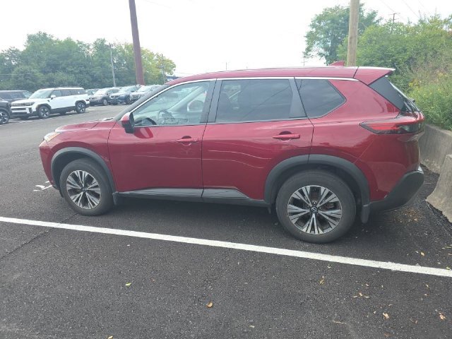 Used 2023 Red Nissan SV image 8