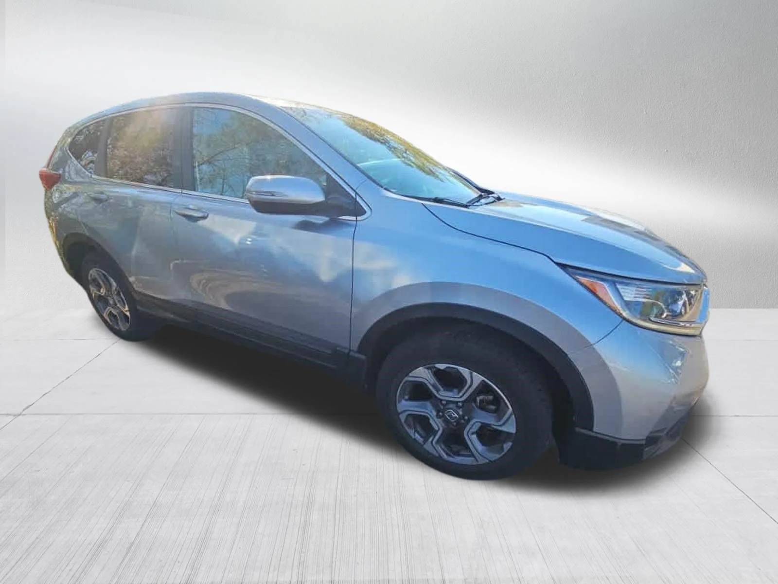 Certified Used 2018 Lunar Silver Metallic Honda EX image 3