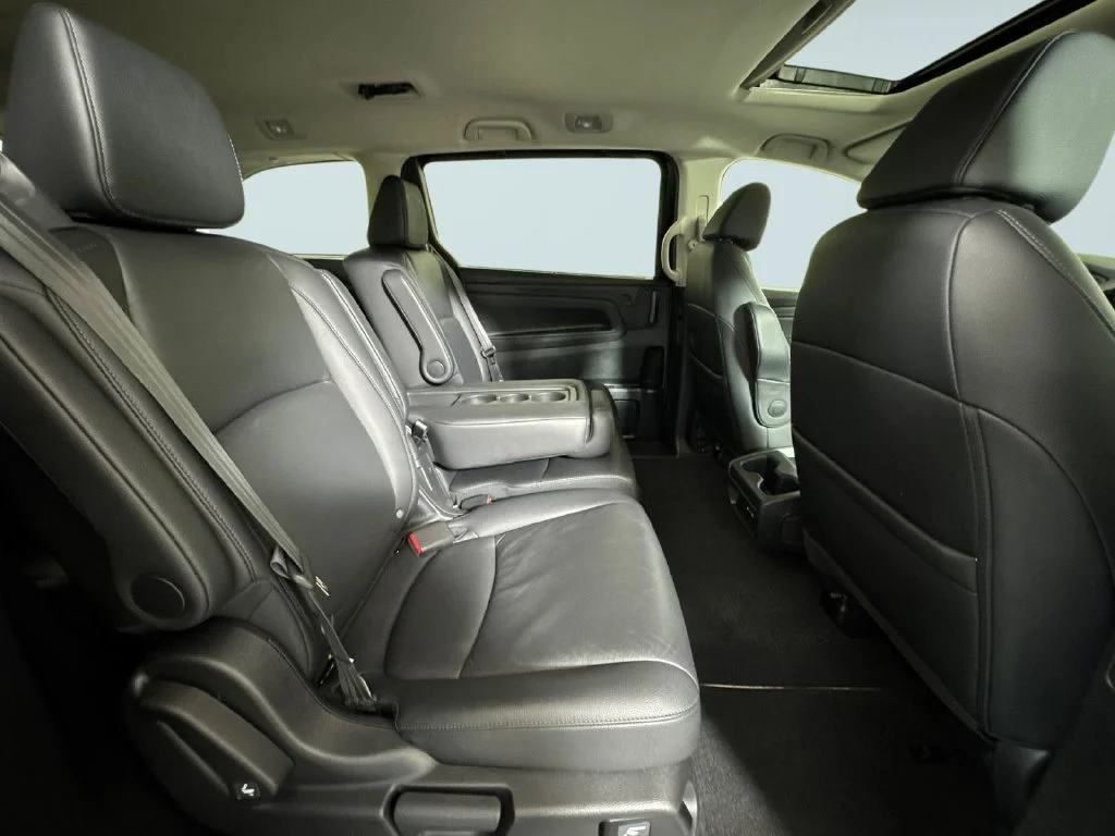 Used 2025 Black Honda EX-L image 16