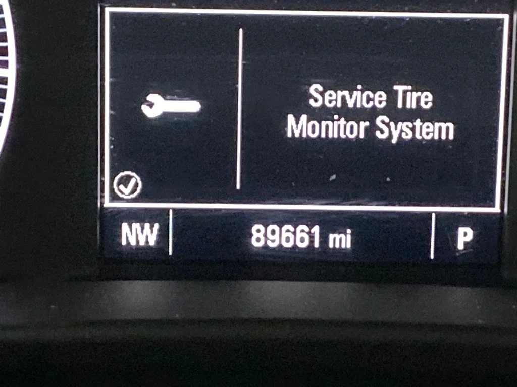 Used 2017 Red GMC SLE-2 image 19