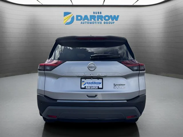 Used 2023 Silver Nissan SV image 5