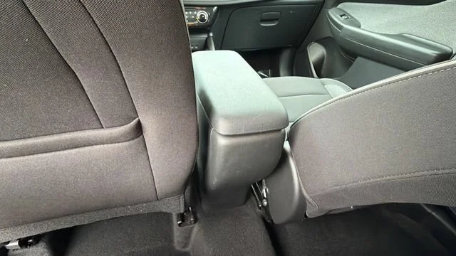 Used 2025 Summit White Chevrolet LT image 19