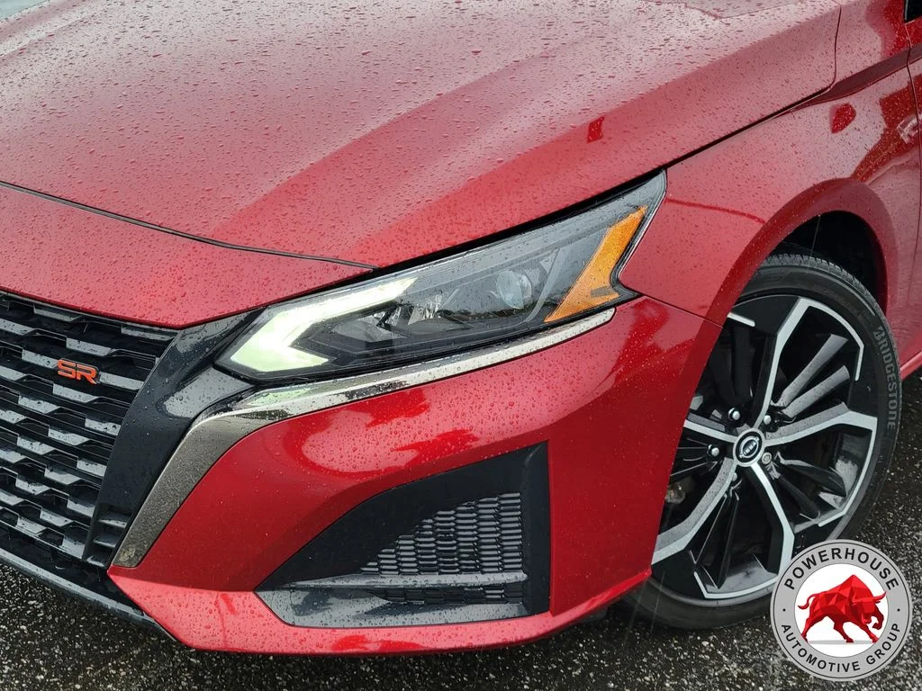 Used 2024 Red Nissan 2.5 SR image 11