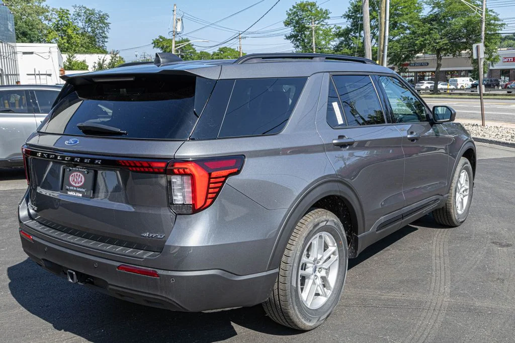 New 2026 Gray Ford Active image 6