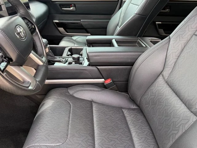 Used 2024  Toyota Limited image 10