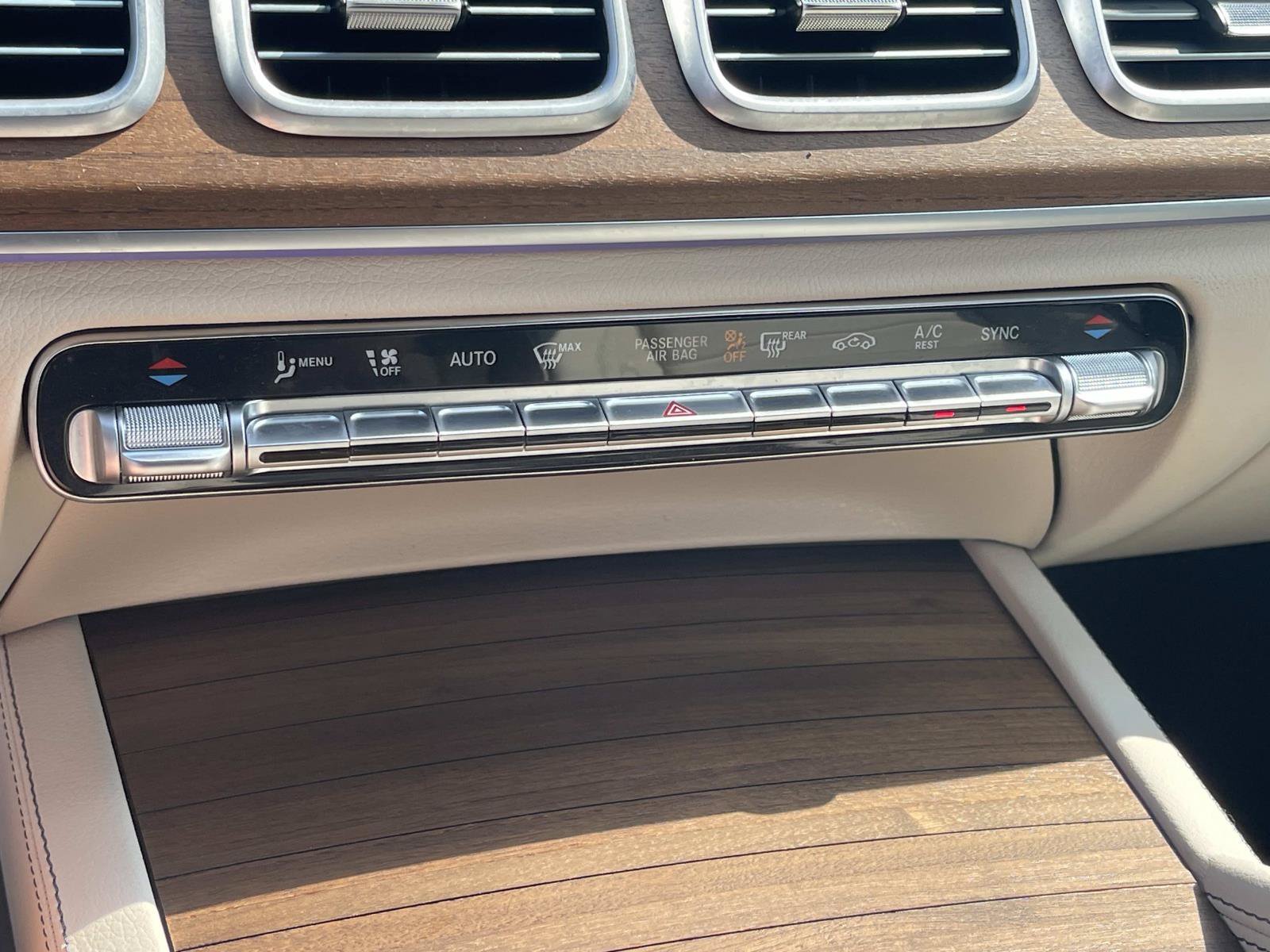 Certified Used 2025 Polar White Mercedes-Benz GLE 450 image 35