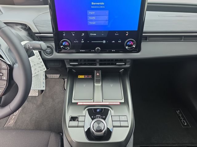2026 Toyota C-HR SE - Photo 12