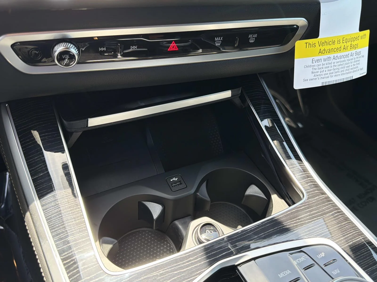 New 2026 Skyscraper Grey Metallic BMW sDrive40i image 22