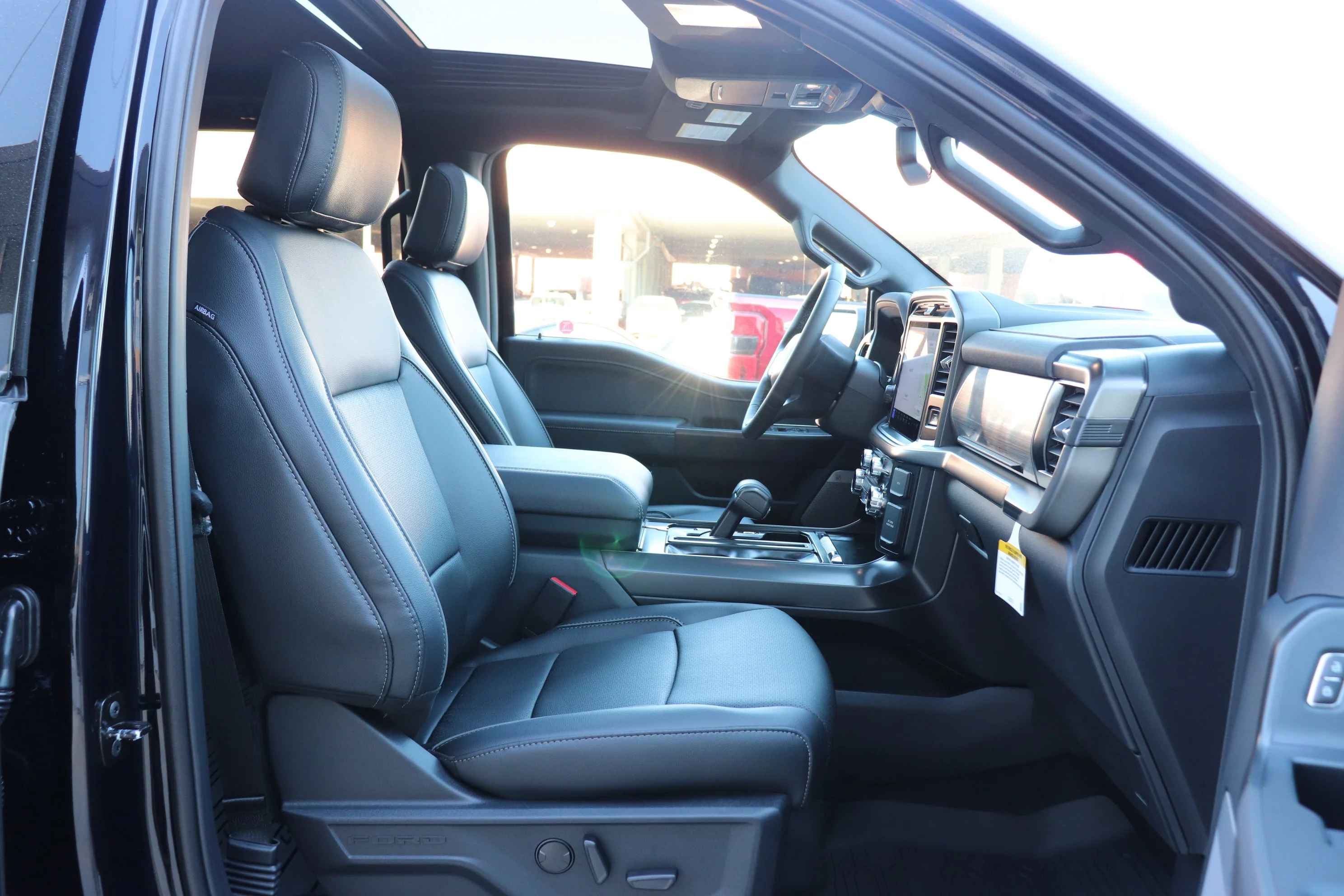 New 2026 ANTIMATTER BLUE METALLIC Ford LARIAT image 9