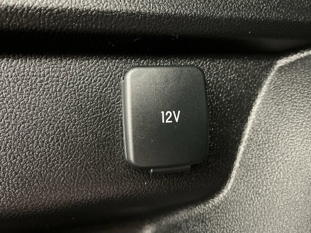 Used 2023 Oxford White Ford ST-Line Select image 27