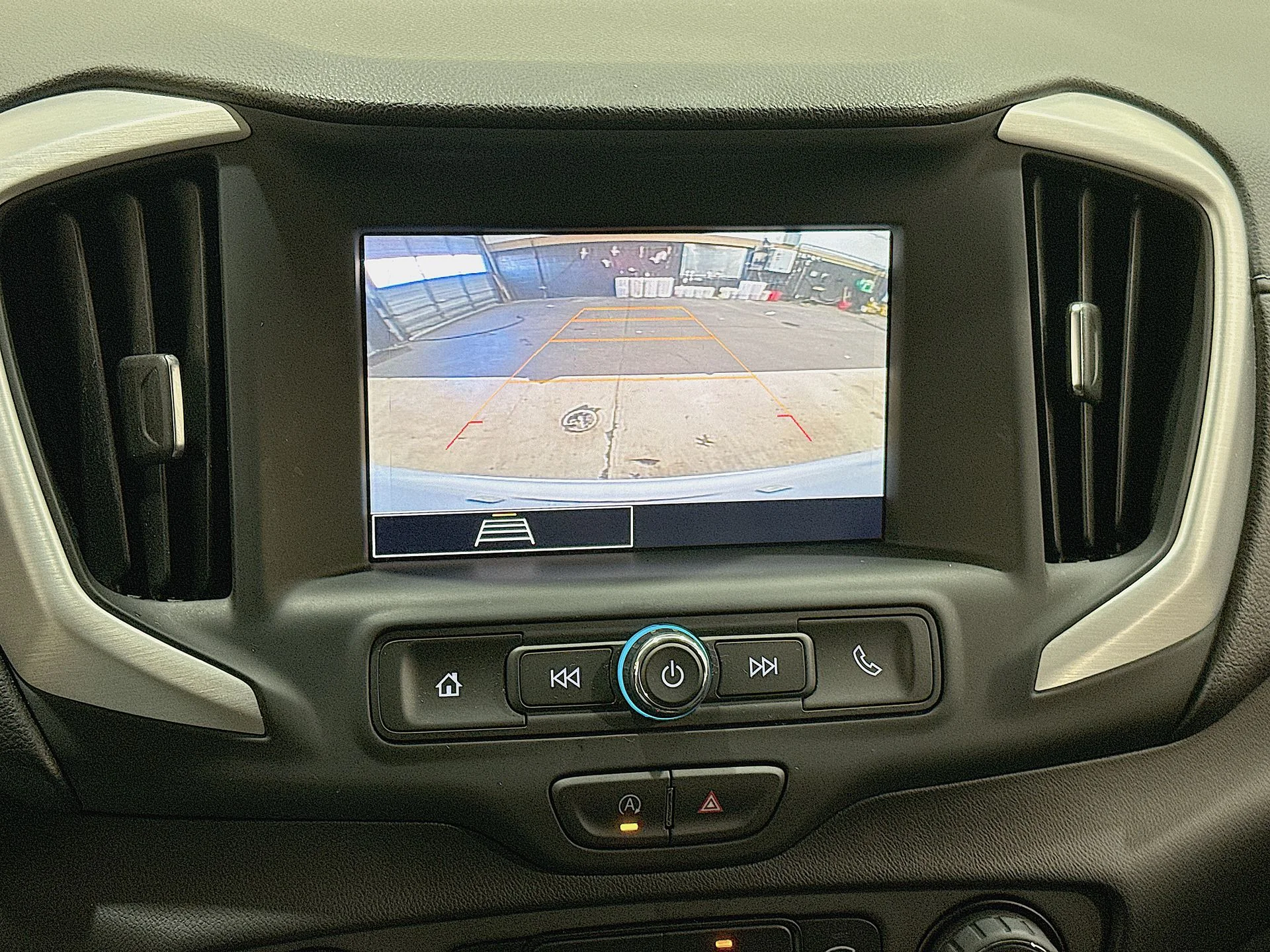Used 2023 Summit White GMC SLE image 14