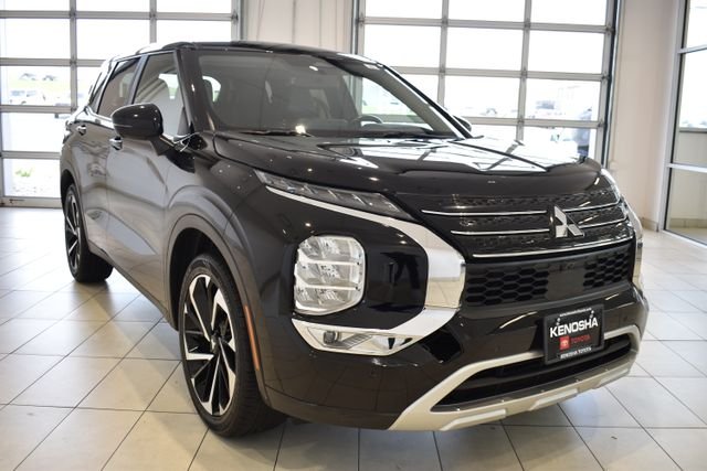 2024 Mitsubishi Outlander SE S-AWC's photo