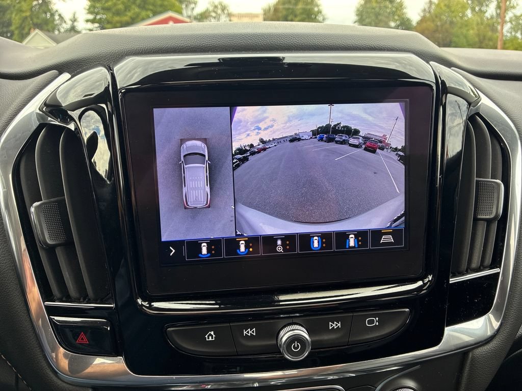 Used 2020 SILVER ICE METALLIC Chevrolet LT Leather image 24