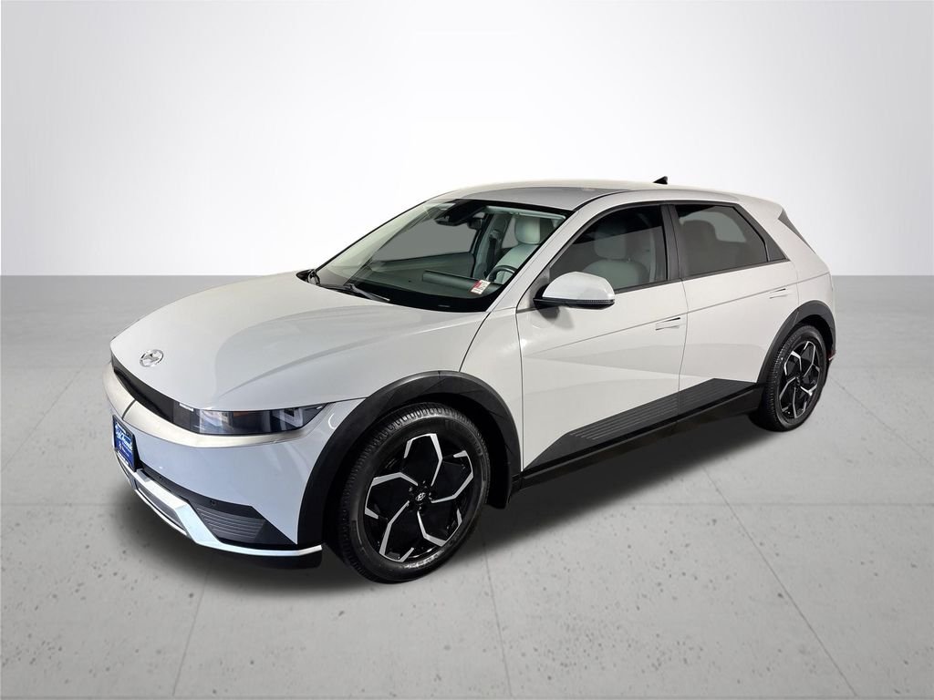 Used 2022 Hyundai IONIQ 5 SEL with VIN KM8KN4AE1NU082120 for sale in Gladstone, OR