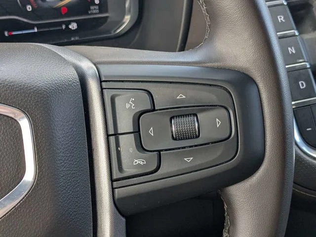 2024 GMC Yukon SLT - Photo 26