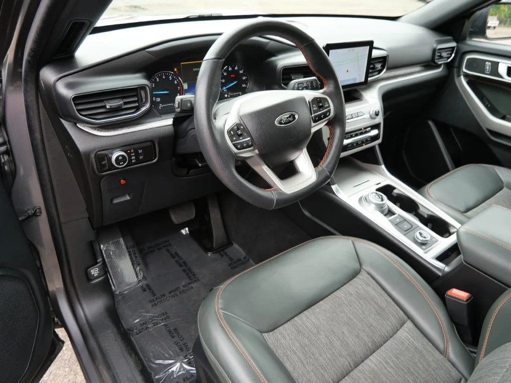 Used 2023 Gray Ford Timberline image 3