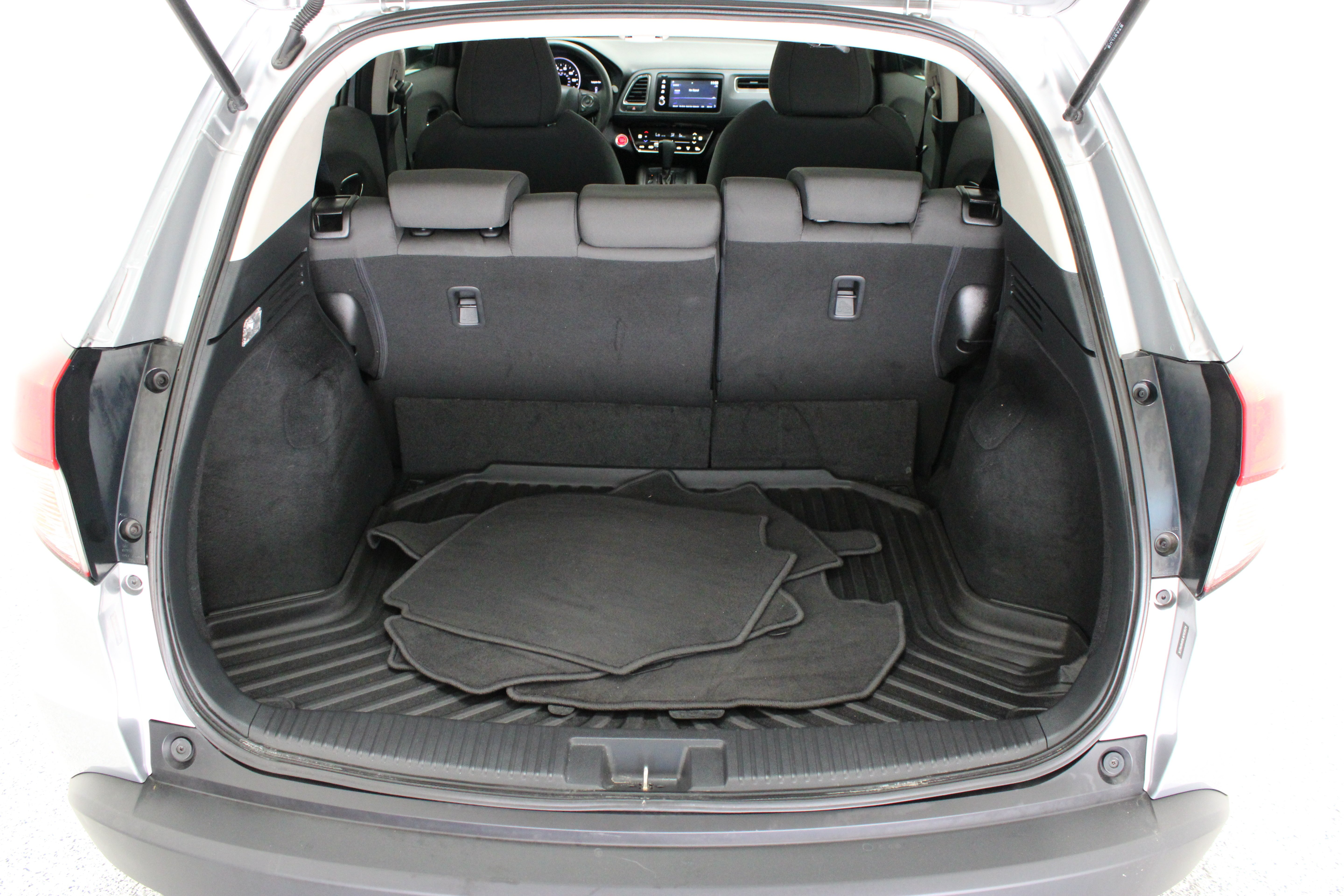 Used 2020 Lunar Silver Metallic Honda EX 1.8L image 29