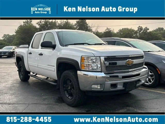 Used 2013 White Chevrolet LT image 1