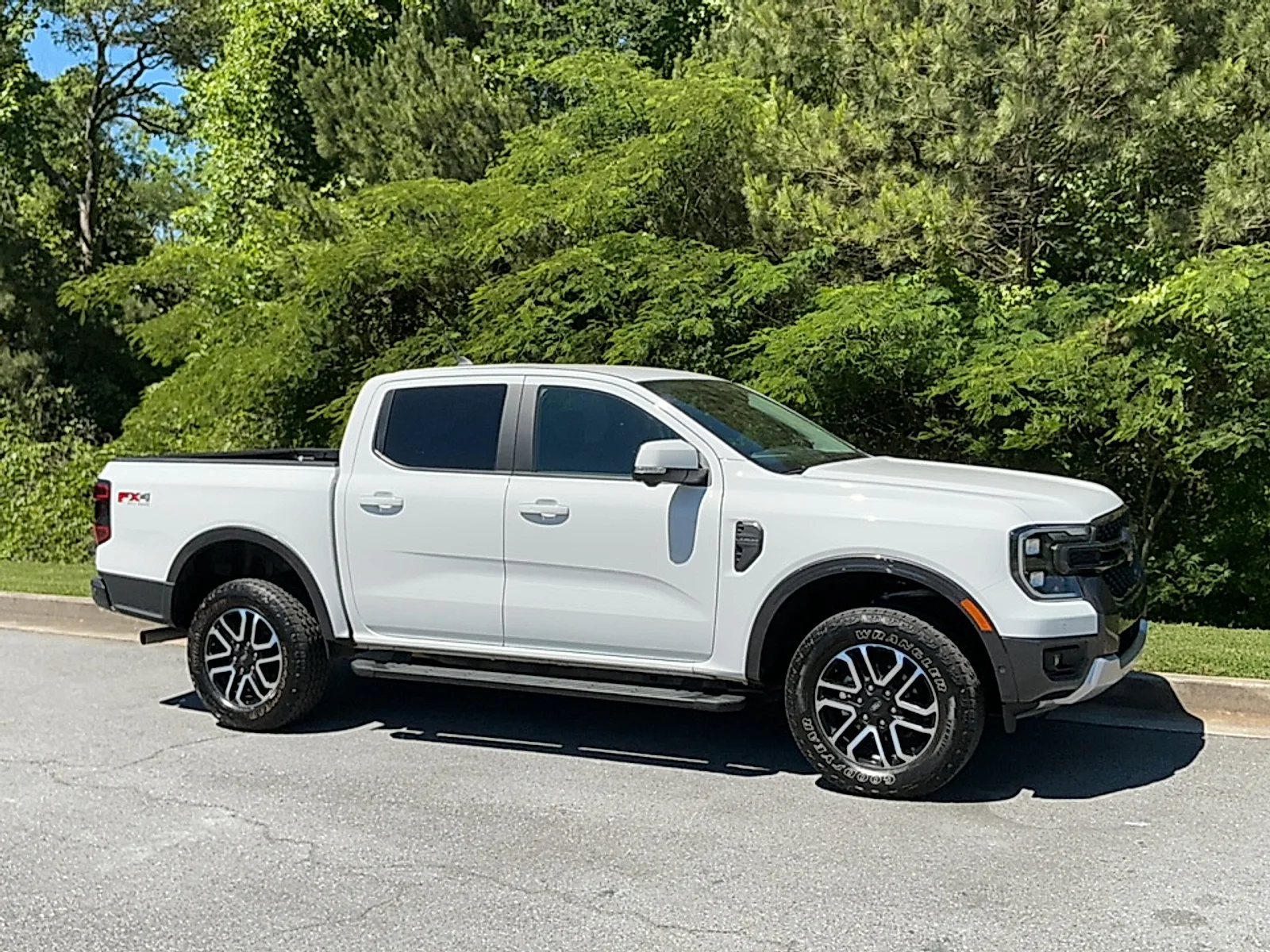 Used 2024 Oxford White Ford LARIAT image 1