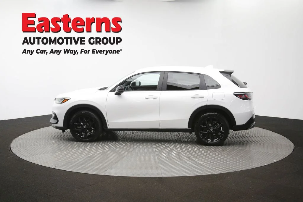Used 2025 White Honda Sport image 59